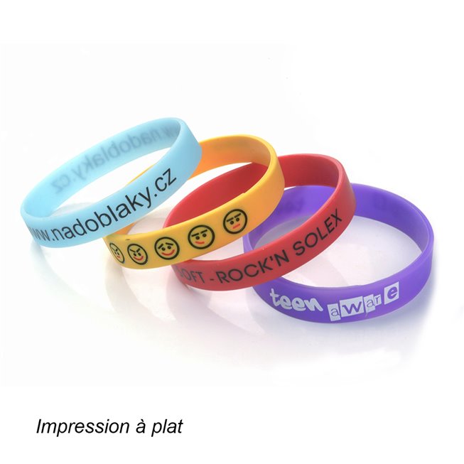 quatre bracelets silicones bleu jaune rouge violet quatre bracelets silicones bleu jaune rouge violet