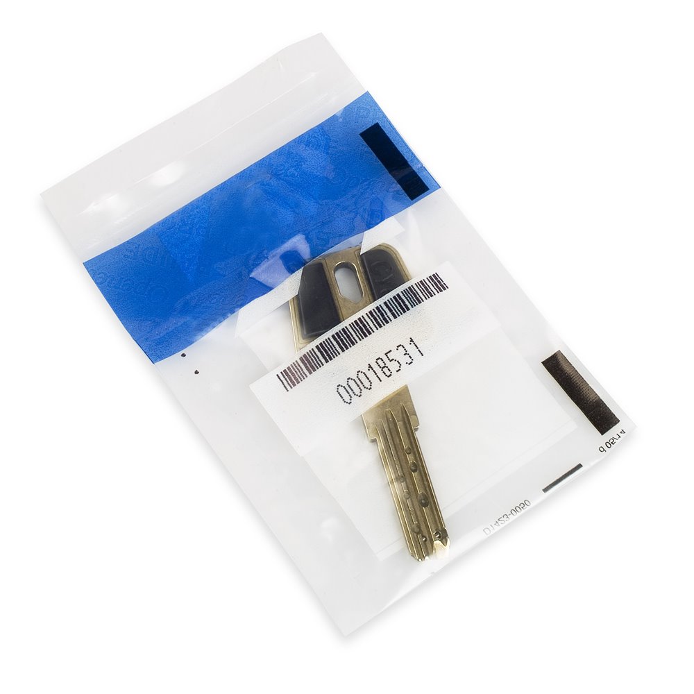 keys in tamper proof envelope en