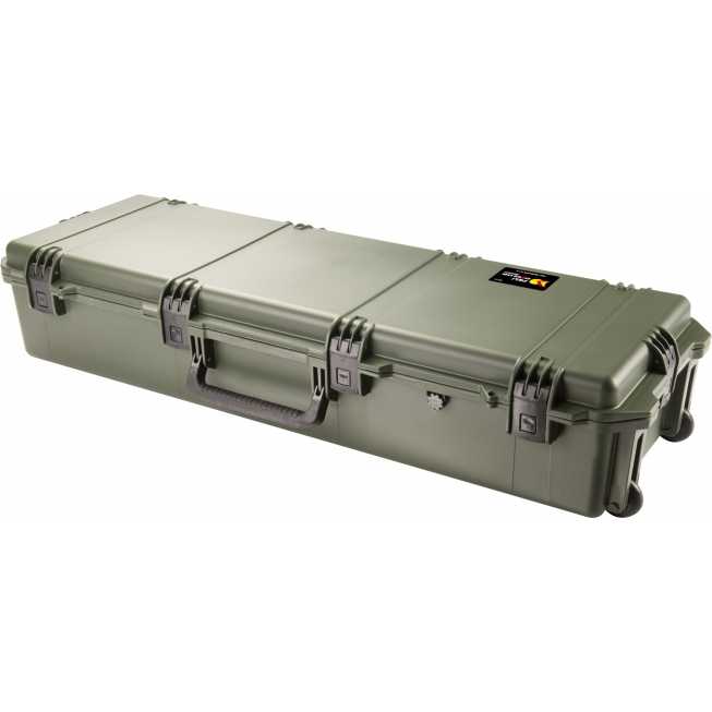 transport case large size one hundred and twenty centimetres long in green closed