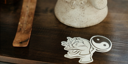 How to use custom stickers for your marketing?