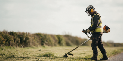 Protection débroussaillage : quels EPI pour travailler en sécurité ?