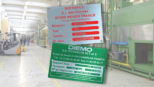 The manufacturer plate, a device to identify industrial products