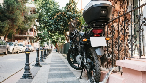  How to secure your motorcycle or scooter with an anti-theft device? 